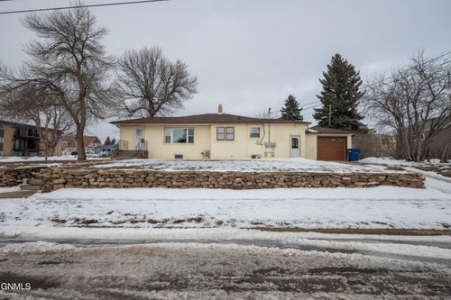 507 2nd St E, Dickinson, ND, 58601-5315 | Card Image