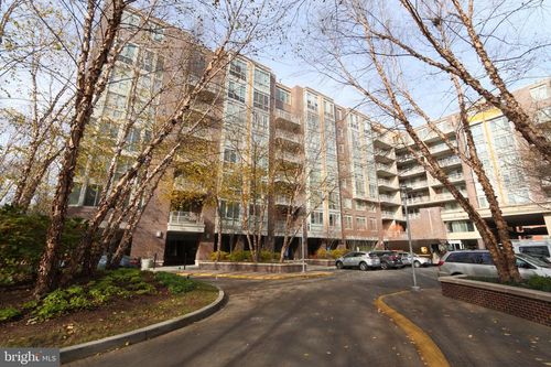 713-513 W Broad St, FALLS CHURCH, VA, 22046-3254 | Card Image