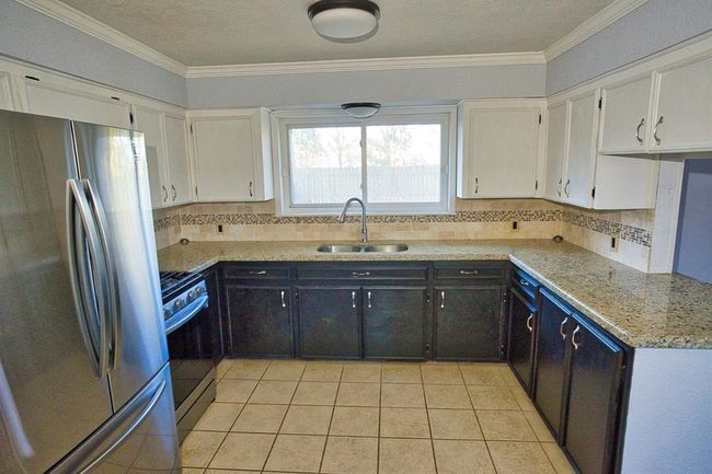 1303 Mac Dr, House other with 4 bedrooms, 2 bathrooms and 2 parking in Sweeny TX | Image 12