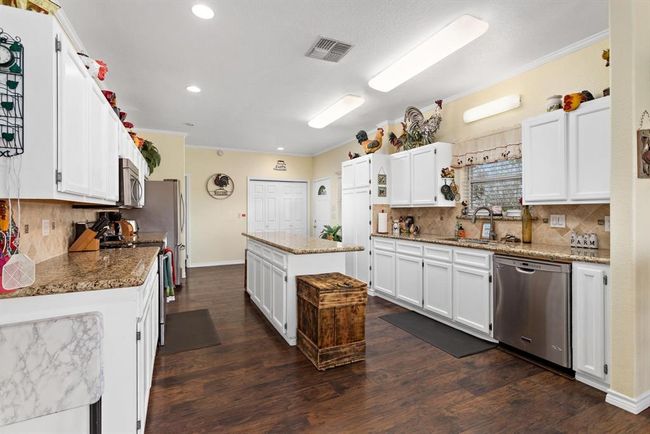 1216 Overton Ave, House other with 5 bedrooms, 3 bathrooms and 2 parking in Port Bolivar TX | Image 16