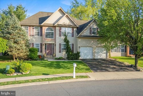 420 Highlands Blvd, Easton, PA, 18042-7255 | Card Image