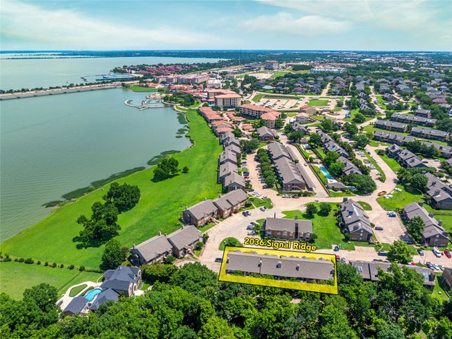 This view shows the harbor district and the proximity to the lake | Image 21