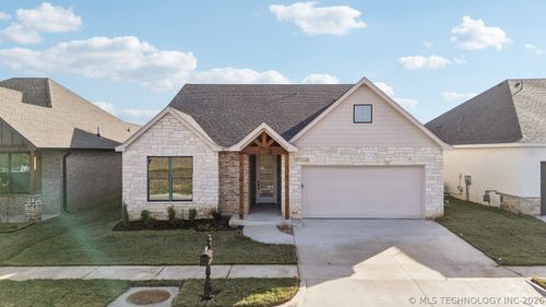 9722 E 132nd St S, Bixby, OK, 74008-4962 | Card Image