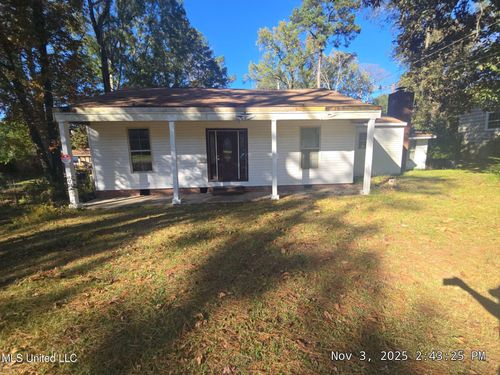 312 W Leavell Woods Dr, Jackson, MS, 39212-4825 | Card Image