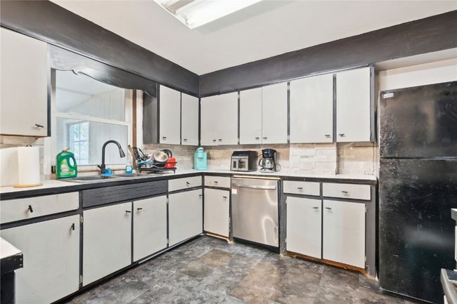 1638 47 Th St Ne, House other with 5 bedrooms, 4 bathrooms and null parking in Cedar Rapids IA | Image 7