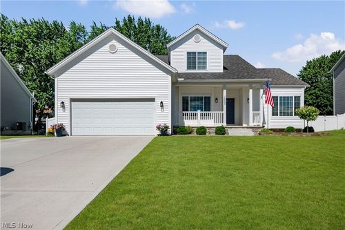 10543 Mogadore Ave Nw, Uniontown, OH, 44685-7640 | Card Image