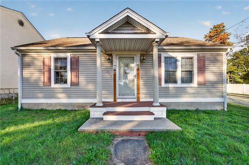 308 Mauran Avenue, East Providence, RI, 02914 | Card Image