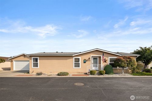 37-909 Meadowridge Dr, Wenatchee, WA, 98801-6829 | Card Image