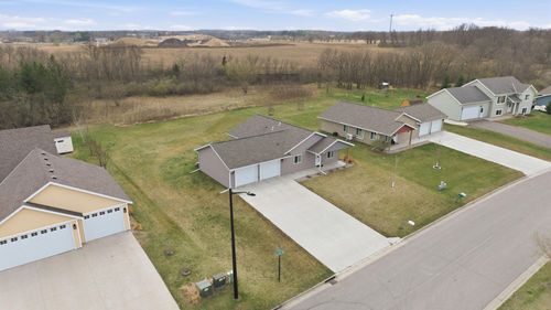 1504 Jasmine Dr, Alexandria, MN, 56308-4729 | Card Image
