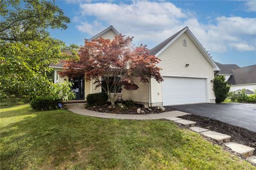 203 Upland Run, Horseheads, NY, 14845-8133 | Card Image