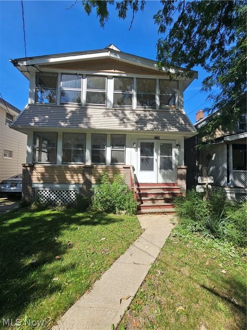 2700 Hood Ave, Cleveland, OH, 44109-4322 | Card Image