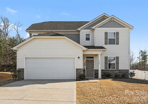 7125 Maple Run Cir, Charlotte, NC, 28215-4583 | Card Image
