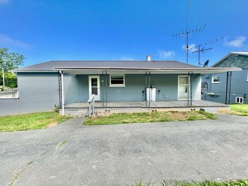 2067 Castleton Rd, Max Meadows, VA, 24360-3143 | Card Image