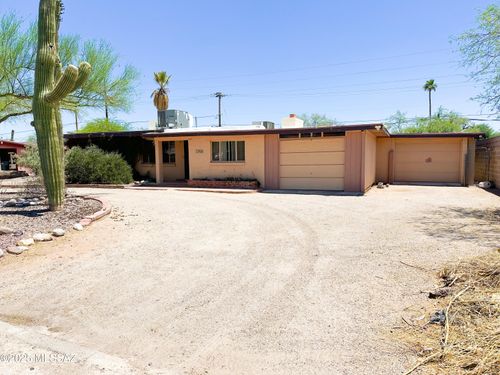 3926 E Camino De Palmas, Tucson, AZ, 85711-5315 | Card Image
