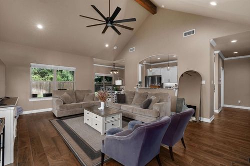 2172 Page Creek Trl, Longview, TX, 75601-0007 | Card Image
