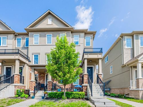 28-2500 Hill Rise Crt, Oshawa, ON, L1L0M6 | Card Image