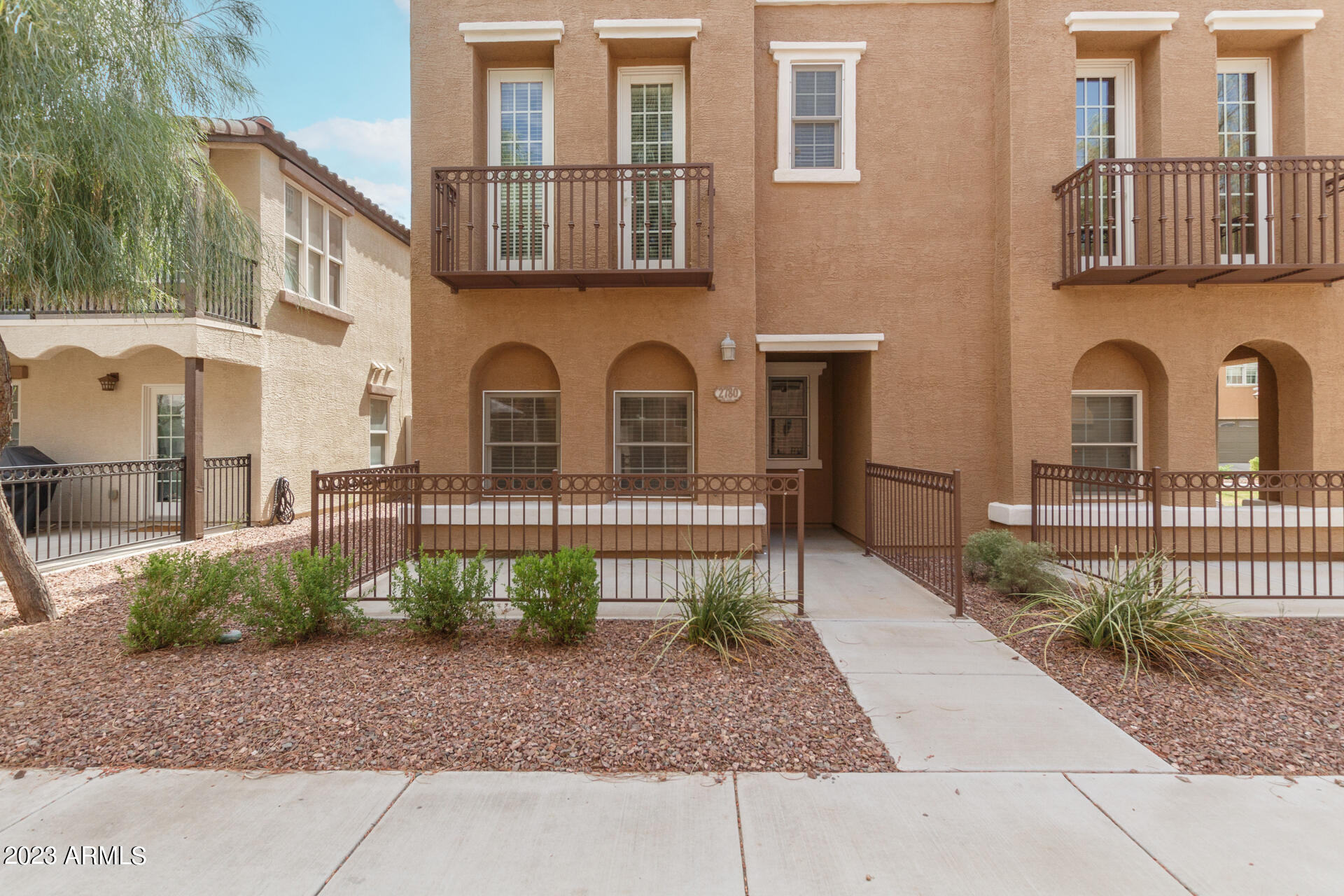 2780 S Alpine Drive, Sold in Gilbert Zoocasa