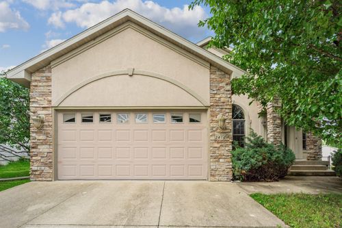 2416 Green Creek Rd, Cedar Falls, IA, 50613-5580 | Card Image