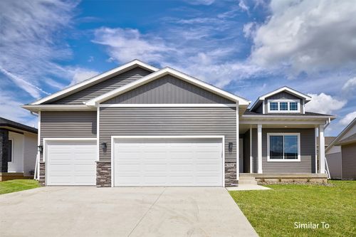 9616 Thorton Dr, Johnston, IA, 50131-2556 | Card Image