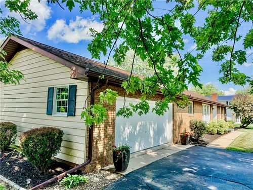 210 Duck Pond Rd, Upper Sandusky, OH, 43351-9603 | Card Image