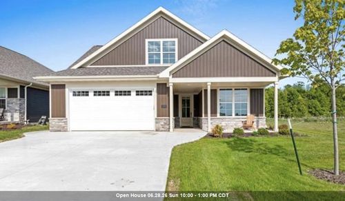 895 Black Swan Drive, MENASHA, WI, 54952 | Card Image