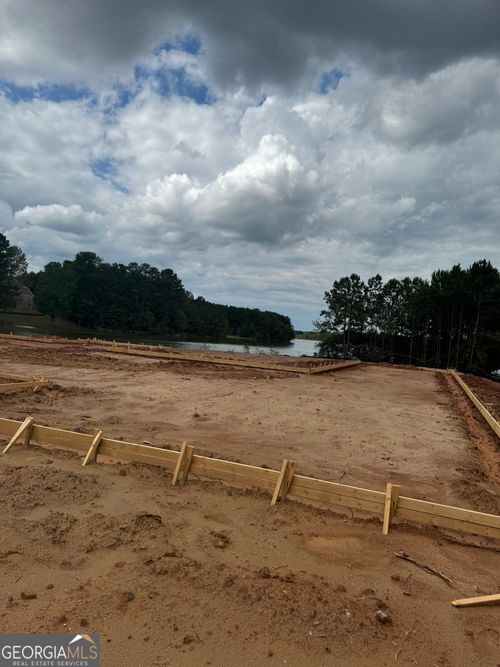 1720 Signature Ct, Hampton, GA, 30228-6096 | Card Image