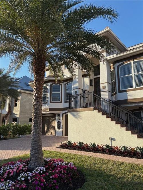 225 Egret Ave, NAPLES, FL, 34108-2163 | Card Image