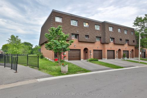 74-100 Darras Crt, Brampton, ON, L6T1W7 | Card Image