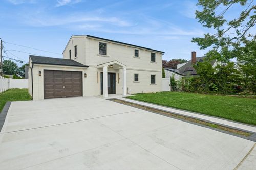 5 Thimble Ln, Hicksville, NY, 11801-6236 | Card Image