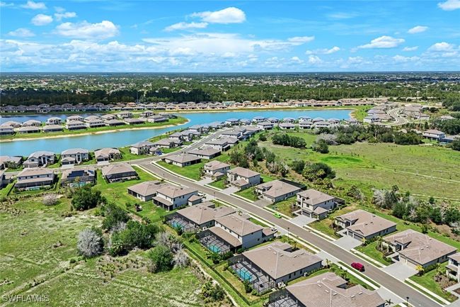11030 Pebble Springs Run, House other with 3 bedrooms, 3 bathrooms and null parking in Fort Myers FL | Image 42