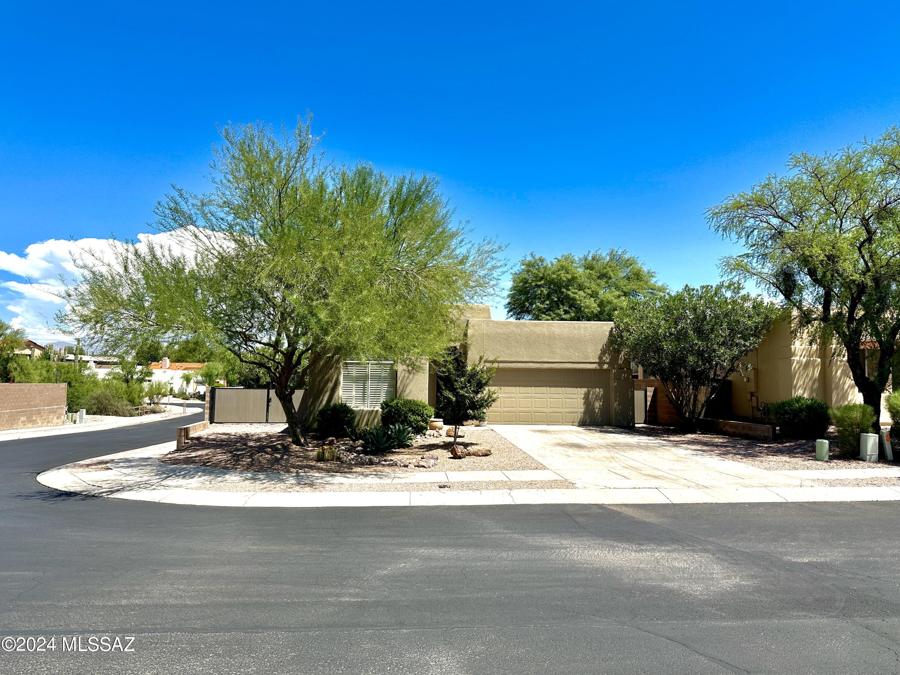 Daystar Mountain Dr, Tucson, AZ 85745