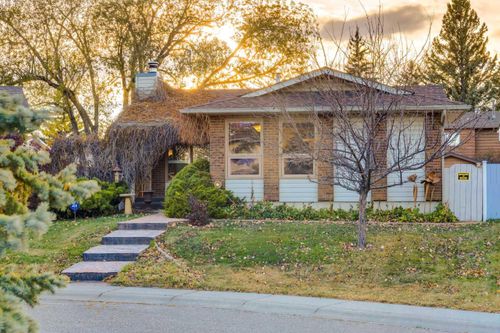 21 Midridge Green Se, Calgary, AB, T2X1C9 | Card Image