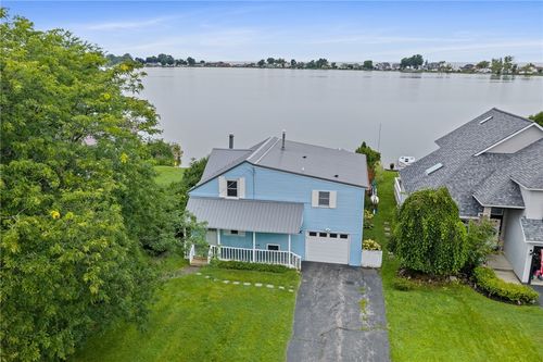 233 North Dr, Greece, NY, 14612-1205 | Card Image