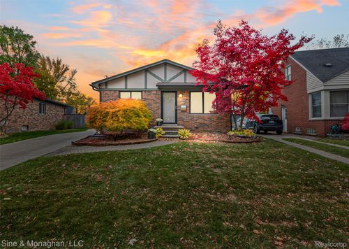 4419 Robinwood Ave, Royal Oak, MI, 48073-1532 | Card Image