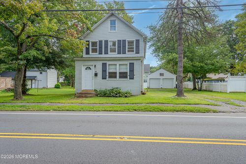 211 Main St, Spotswood, NJ, 08884-1216 | Card Image