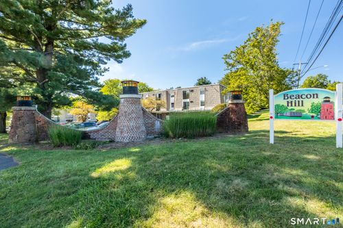 a-1218 Middle Tpke W, Manchester, CT, 06040-7947 | Card Image