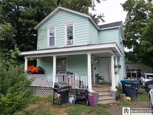 43 Houghton St, Fredonia, NY, 14063-2229 | Card Image