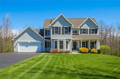 5100 Laura Ln, Canandaigua, NY, 14424-8323 | Card Image