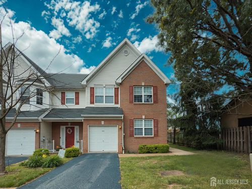 315 Birch Ct, New Brunswick, NJ, 08901-2681 | Card Image
