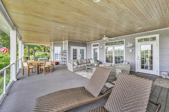220 Village Lane (38) | Image 30