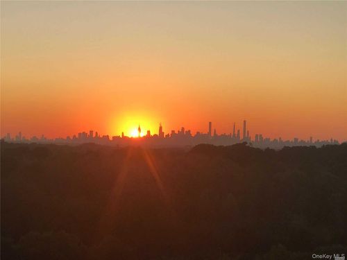 apt-19b-1 Bay Club Dr, Bayside, NY, 11360-2912 | Card Image