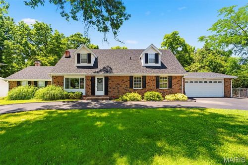 1143 Fernview Dr, Creve Coeur, MO, 63141-6141 | Card Image