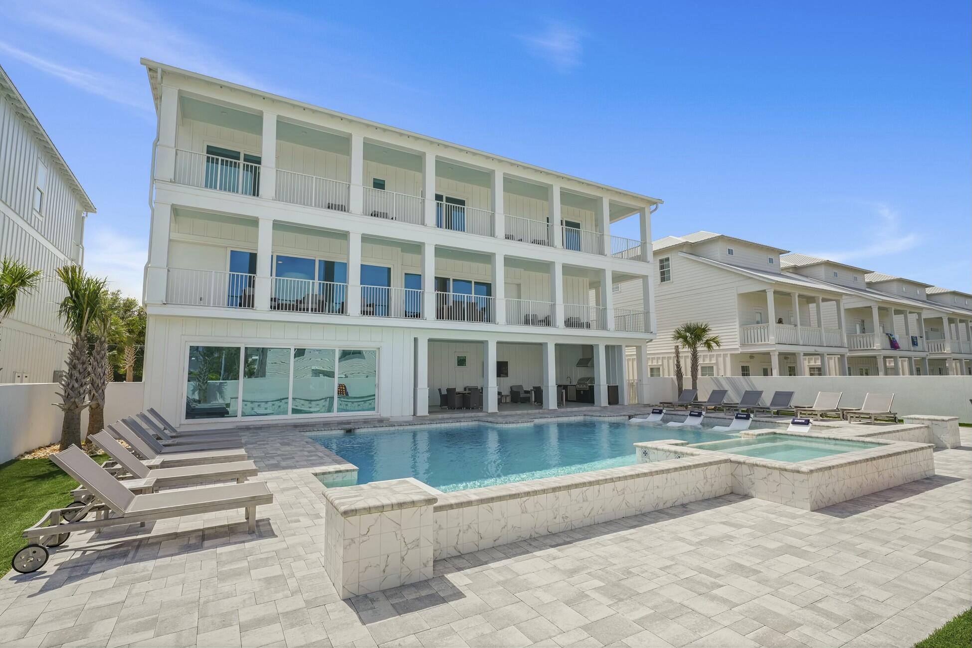 Residential in Miramar Beach 4