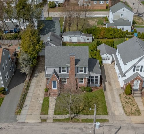 47 Knollwood Ave, Cranston, RI, 02910-4224 | Card Image