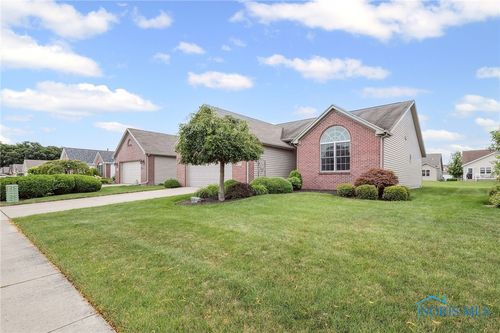 10835 S Lakes Dr, Perrysburg, OH, 43551-6388 | Card Image