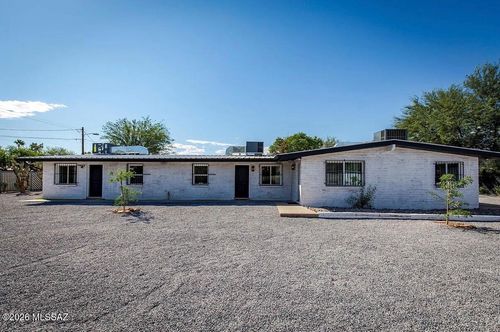 2535 N Dodge Boulevard, Tucson, AZ, 85716 | Card Image
