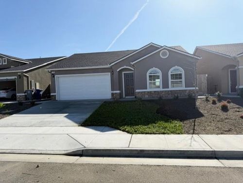 1224 E Orange St, Avenal, CA, 93204-2080 | Card Image