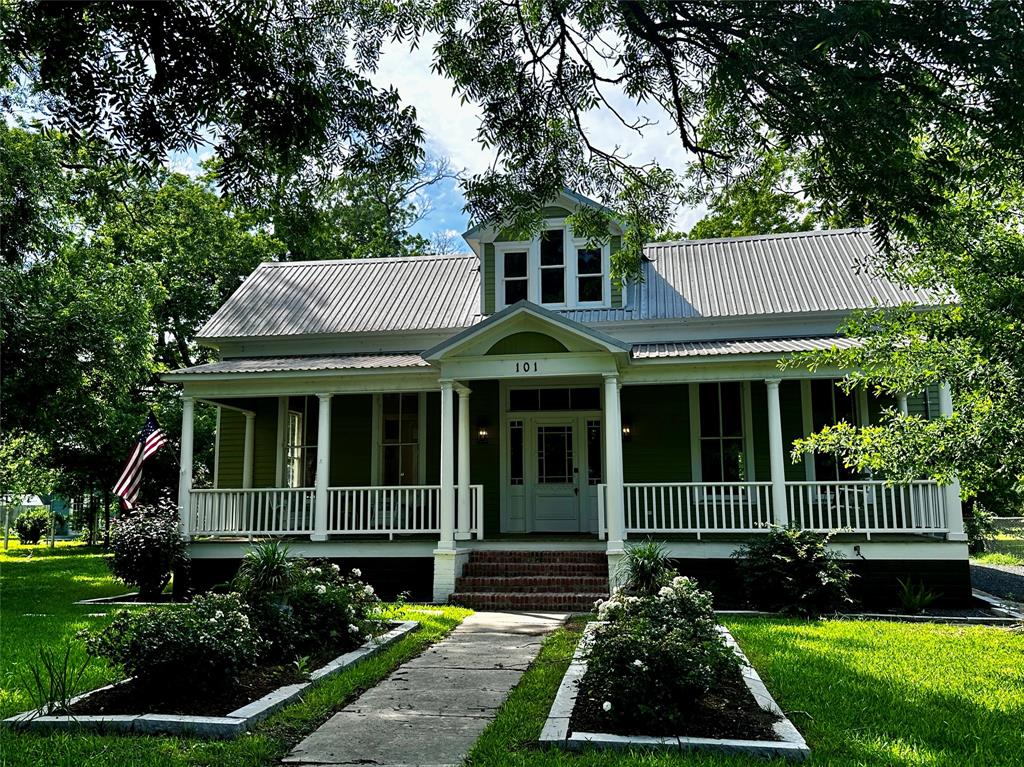 Bell St, Fayetteville, TX 78940