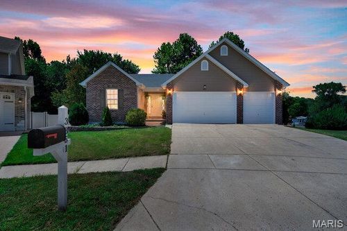 3851 Mystic Valley Dr, Imperial, MO, 63052-3627 | Card Image