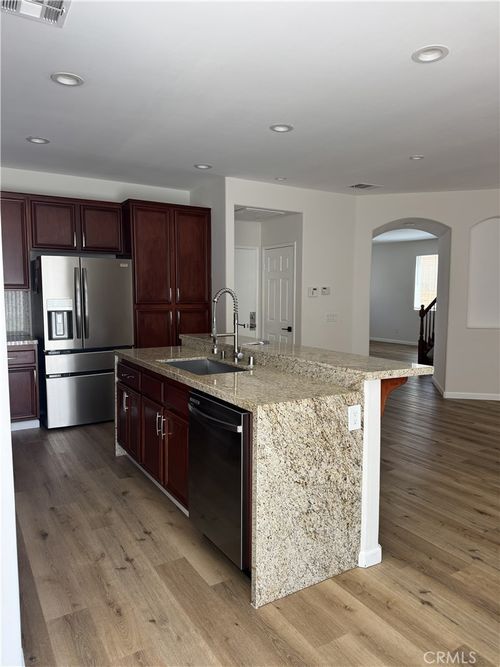 37638 Lemonwood Dr, Palmdale, CA, 93551-6949 | Card Image